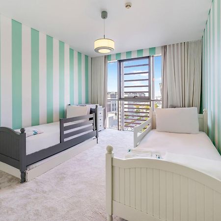 두바이 Fam Living - City Walk - Opulent Living 아파트 외부 사진
