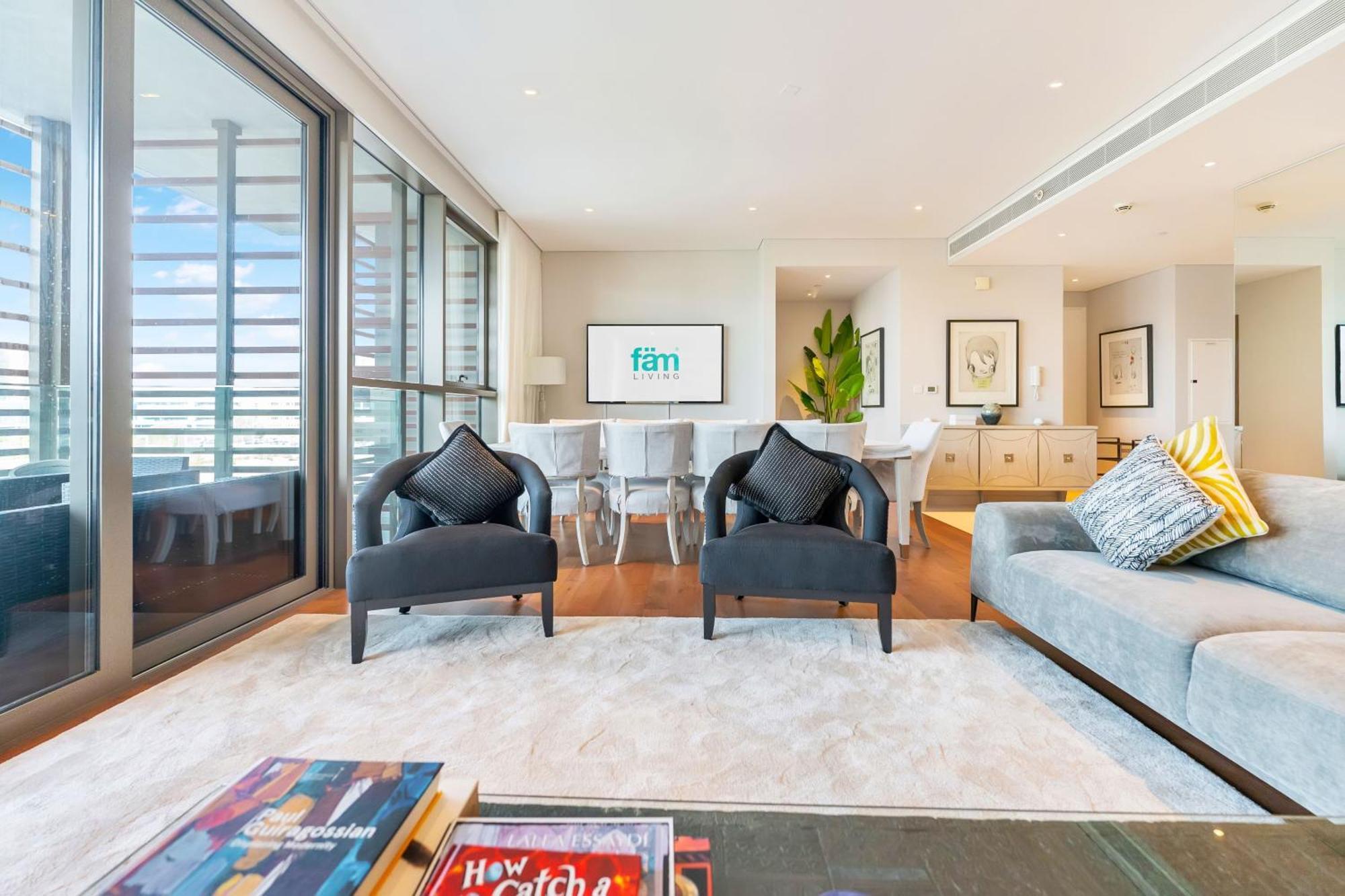 두바이 Fam Living - City Walk - Opulent Living 아파트 외부 사진